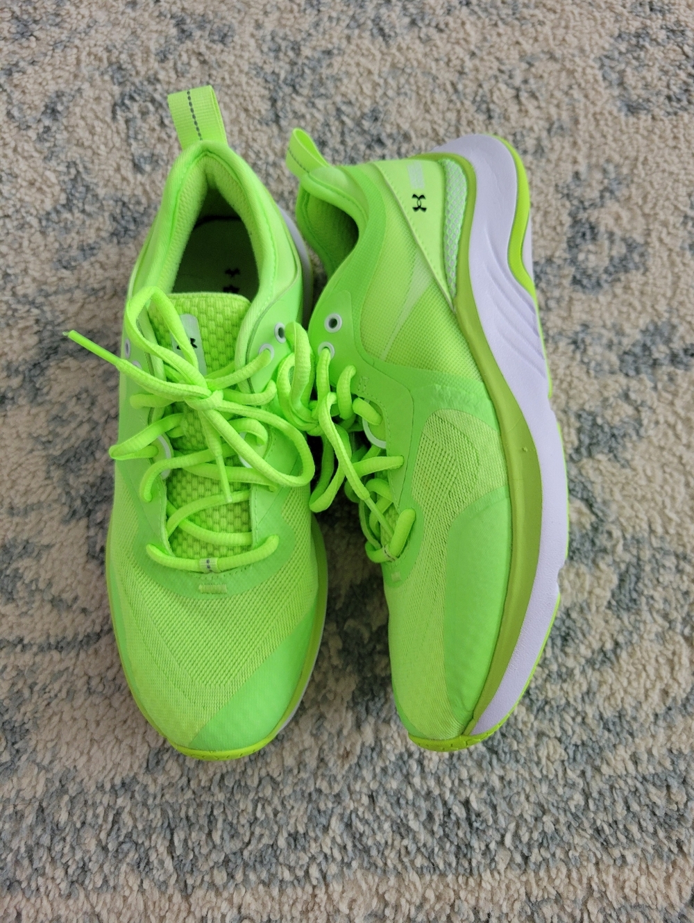 Under Armour  HOVR Omnia 'Quirky Lime' Running Shoes Size 7.5